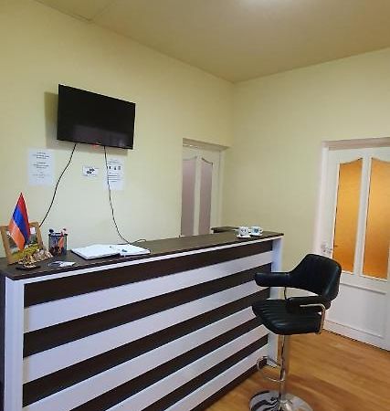 Tempus Hotel-Hostel Jerevan Eksteriør billede